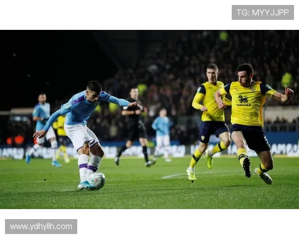 足球比赛中的进攻战术与配合演练