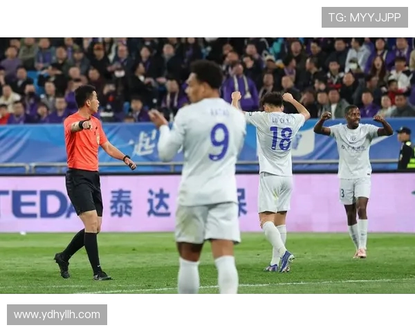 津门虎新赛季球员号码公布季胜攀将穿20号吴兴涵身披17号展现新气象