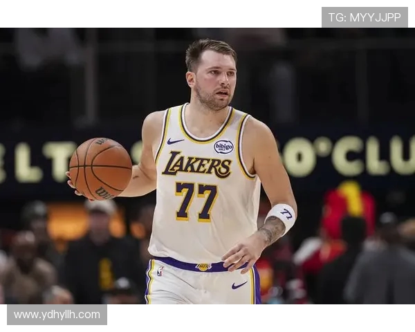 2022年NBA十佳球精彩瞬间回顾詹姆斯库里东契奇高光表现