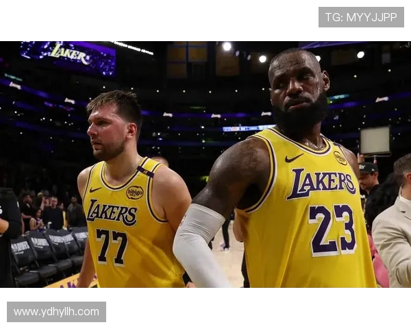 9月21日NBA比赛全场录像回放 关键攻防回顾赛事走势与胜负看点